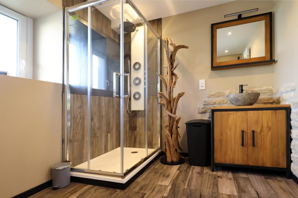 Shower, Bathroom