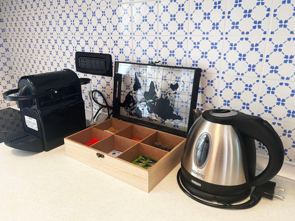 Coffee/tea facilities