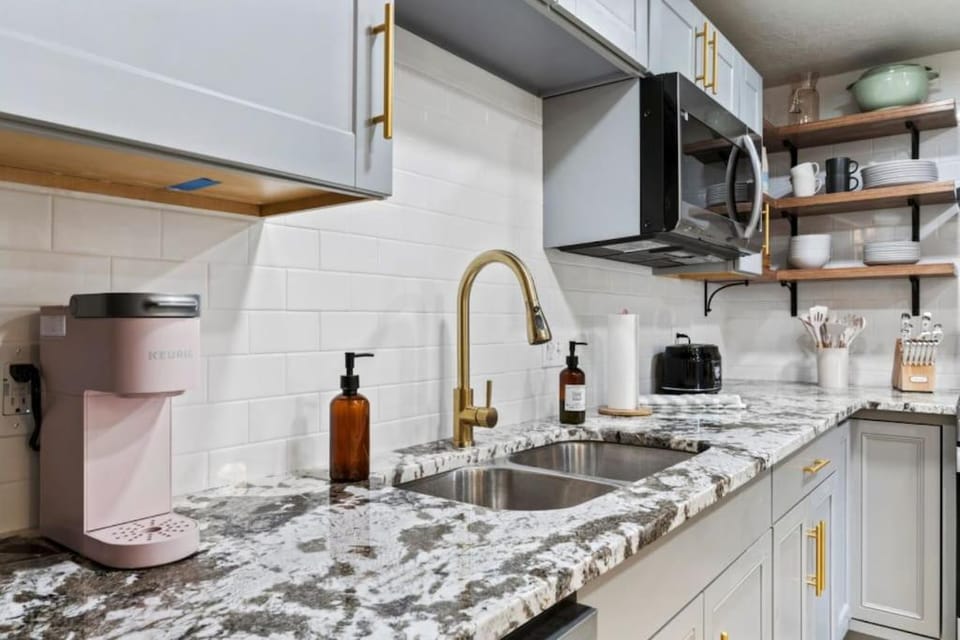 Modern Sugarhouse Condo Near Ski & Downtown Apartment in Salt Lake City