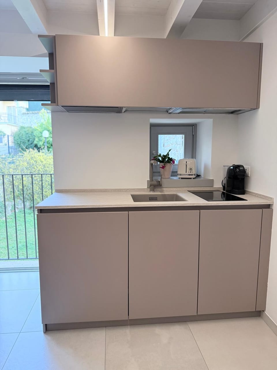 Coffee/tea facilities, Kitchen or kitchenette