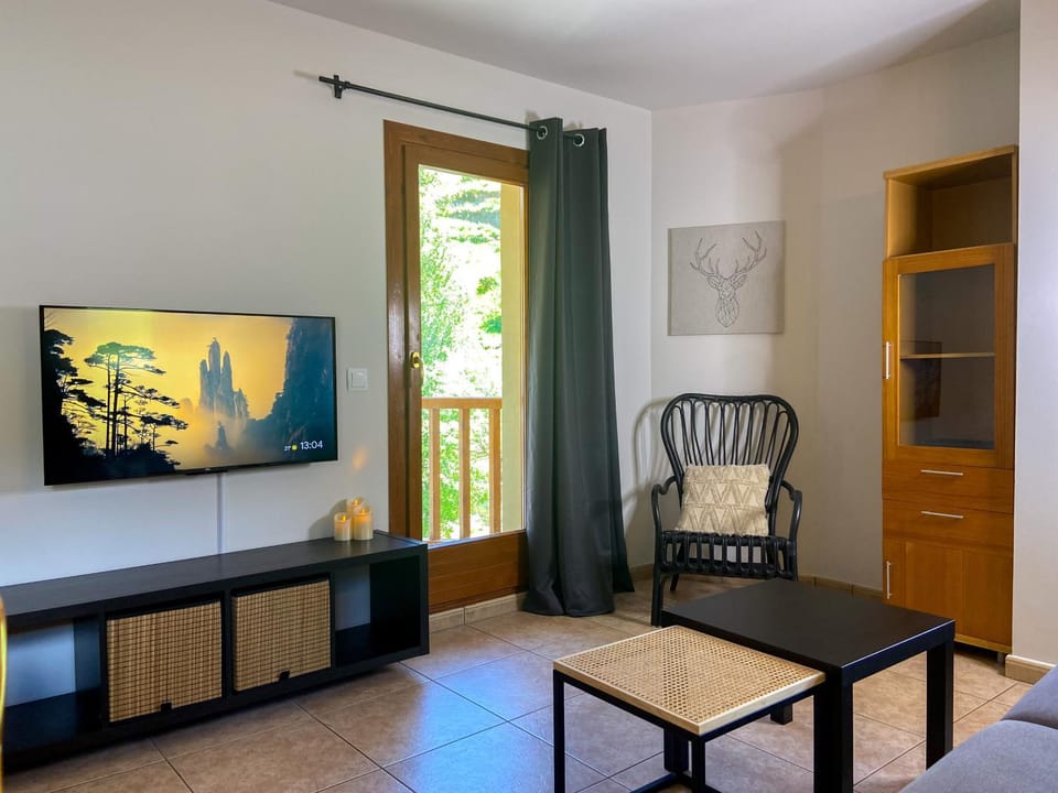 Moderno Y Rústico En Ransol 6pax l by BonesVacances Apartment in Andorra
