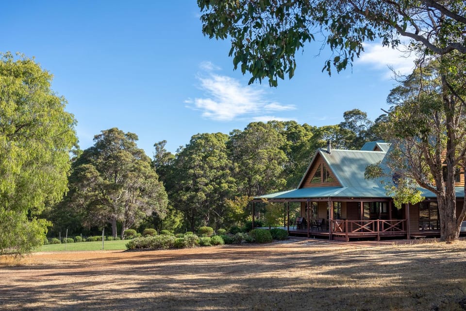 Tintagel Estate I Private Properties House in Forest Grove