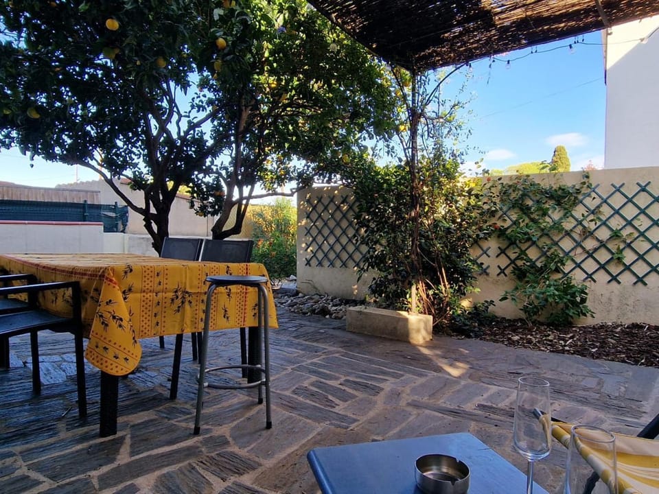 Banyuls-sur-Mer, appt climatisé, terrasse, proche plages - FR-1-309-390 Apartment in Alt Empordà