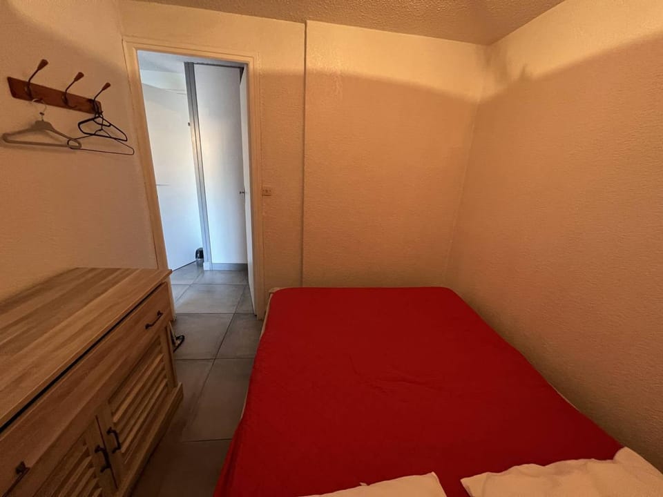 T2 Cabine avec Climatisation - 4 Couchages - FR-1-81-595 Cabin in Leucate
