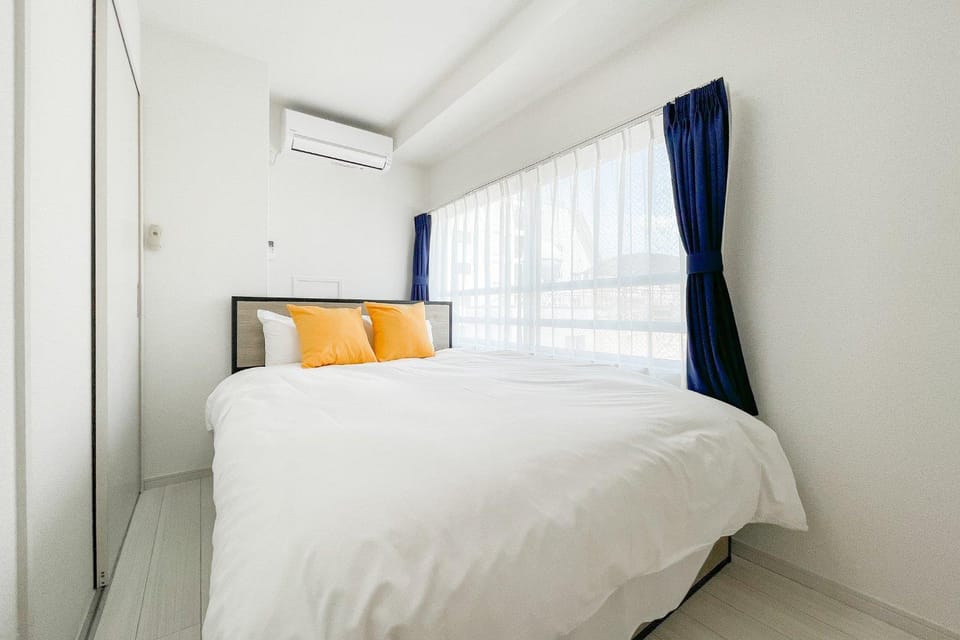 Bed, Bedroom, air conditioner