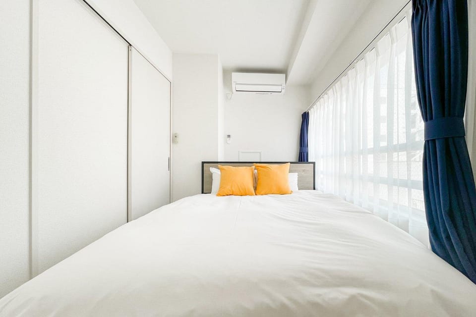 Bed, Bedroom, air conditioner
