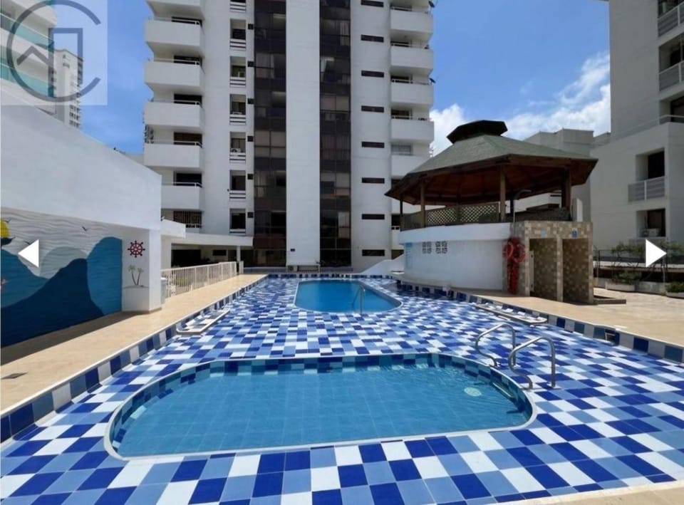 Apartamento con piscina cerca al mar Amoblado Rodadero Sur Apartment in Gaira