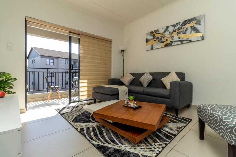 The Grandeur- with back up power Apartment in Gauteng