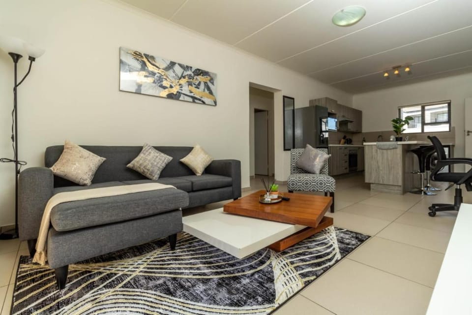 The Grandeur- with back up power Apartment in Gauteng