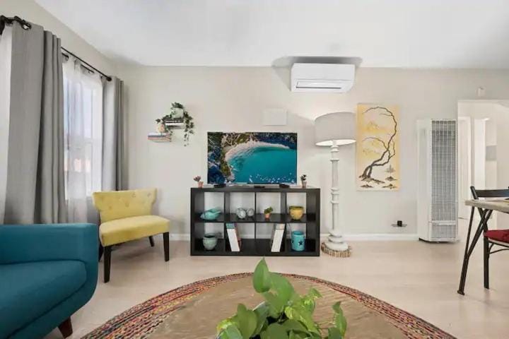 Spacious Centrally Located NEW 2 Bedroom Property! House in Inglewood