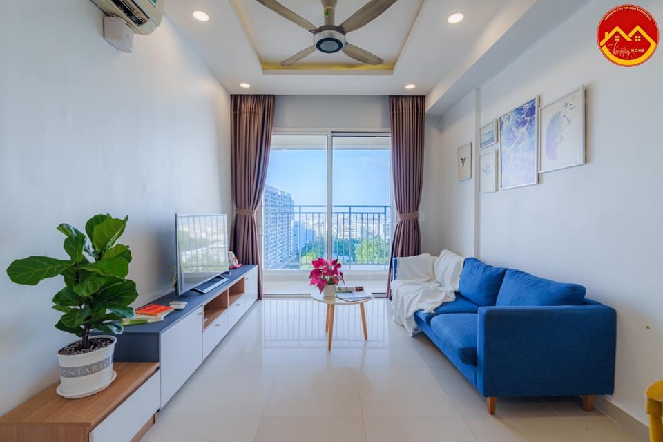 Apartment - Near TSN Airport - 2Br 2WC - Luxury Apartment in Ho Chi Minh City