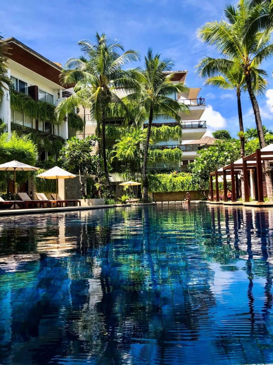 Swimming pool