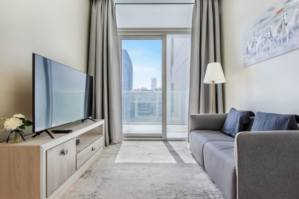 Reva Residences - One Bedroom Apartment by the S Holiday Homes Apartment hotel in Dubai