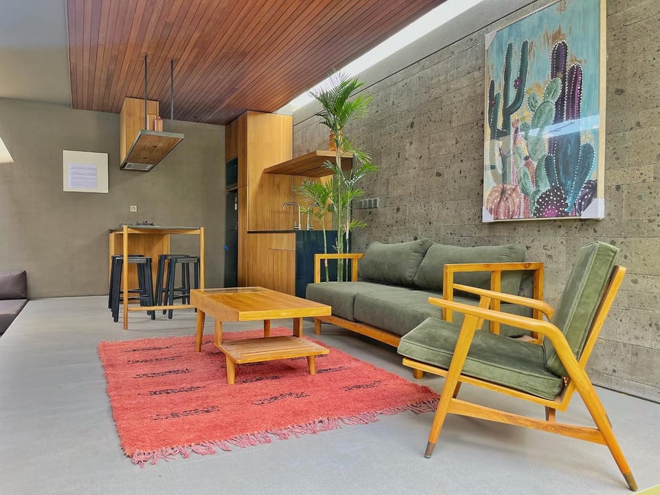 Living room, Seating area