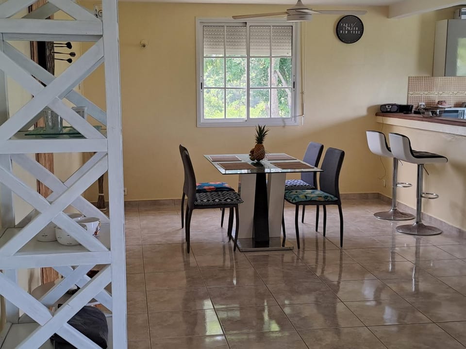 Gozié maison plein air et aéré Villa in Le Gosier