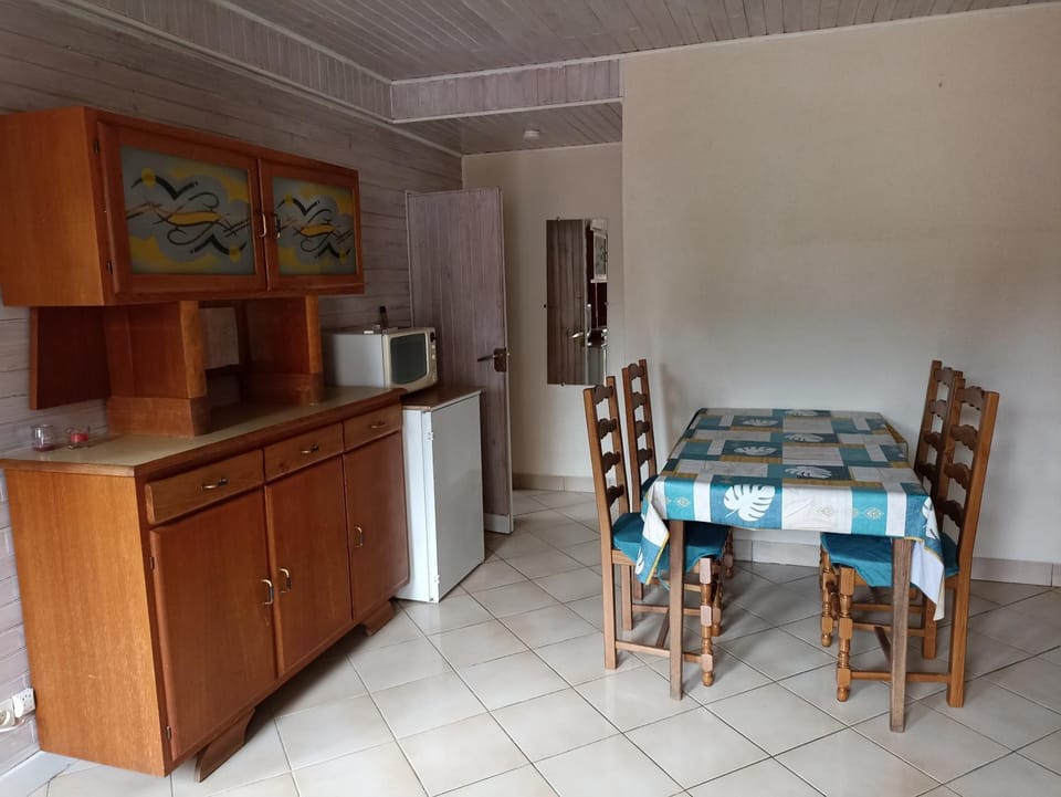 Jura , région des lacs Apartment in Jura