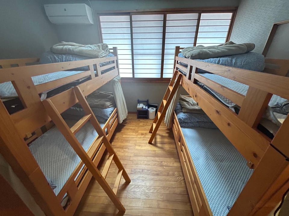 Atelier&guesthouse ヌクリハウス Bed and Breakfast in Shizuoka Prefecture