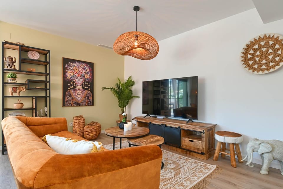 TV and multimedia, Living room