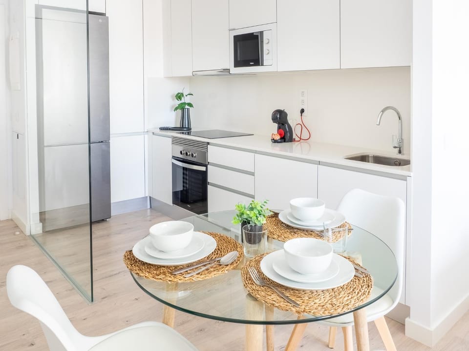 Coffee/tea facilities, Kitchen or kitchenette, minibar, pet friendly, stove