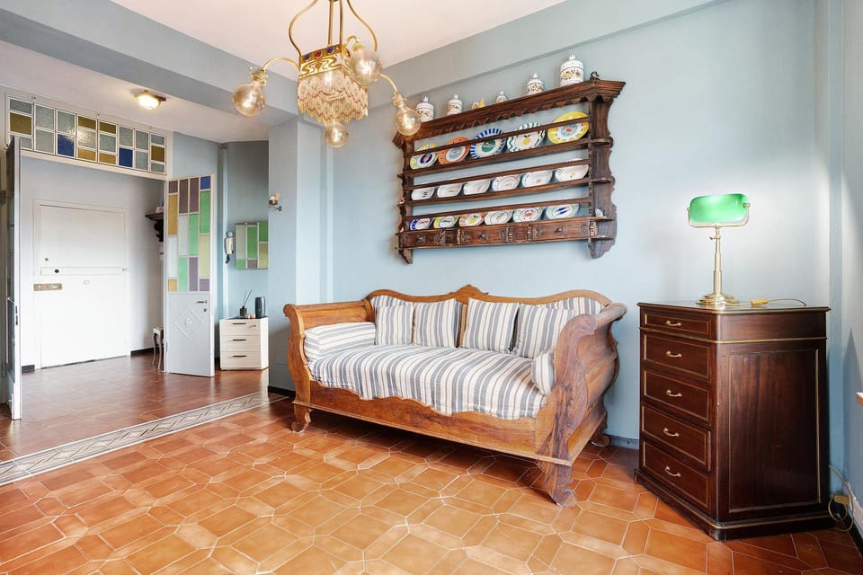 Property building, Living room