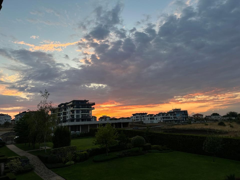 Studio E32 Atia Resort Chernomoretz Apartment in Burgas Province