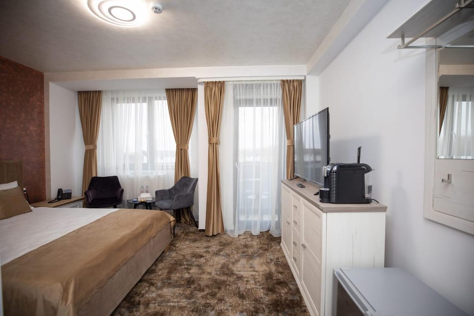 Bed, Photo of the whole room, Bedroom, hair dresser