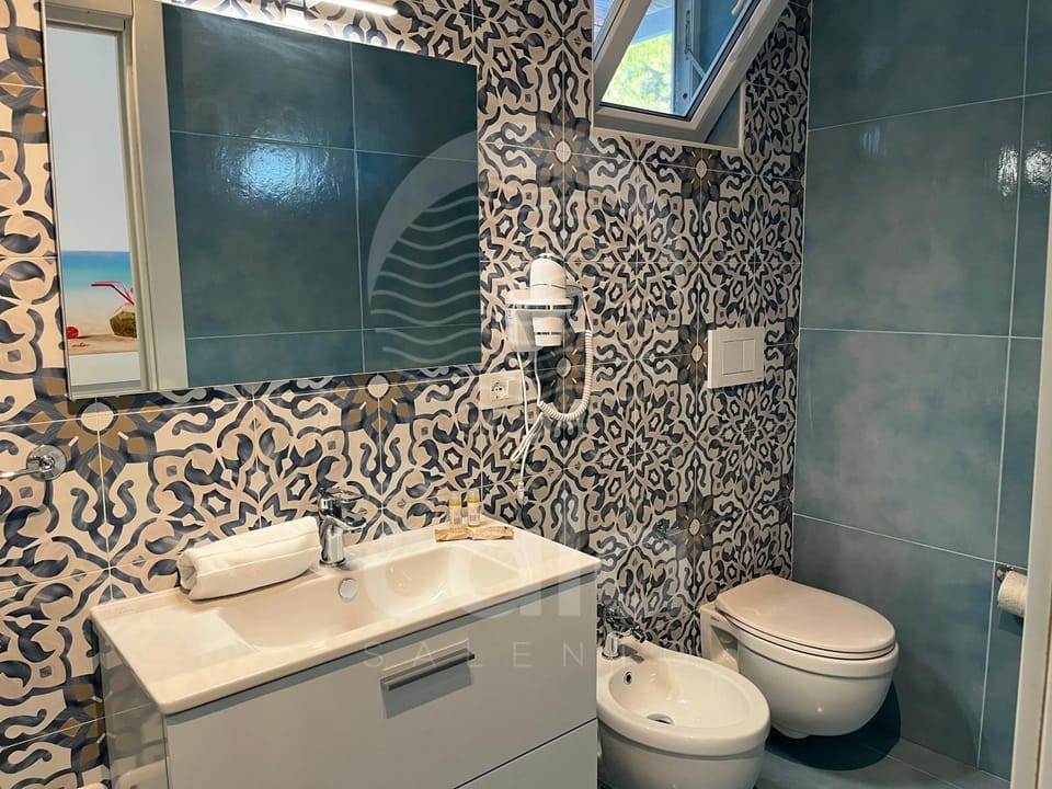Shower, Toilet, Bathroom, bidet