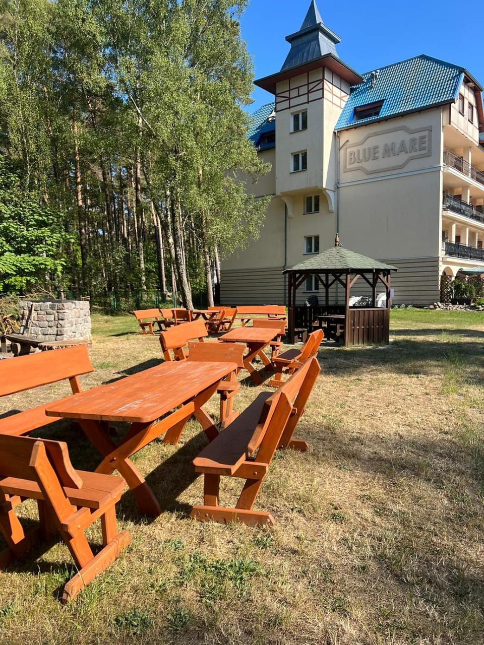 Property building, Evening entertainment