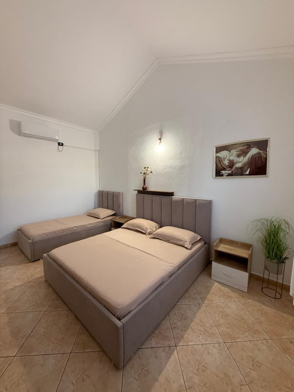 Hotel Laura Hotel in Montenegro