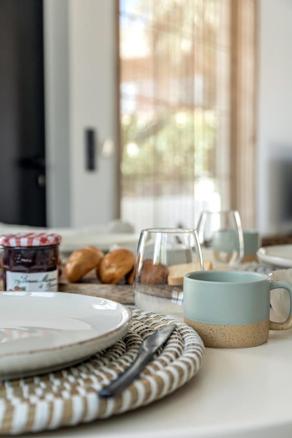 Coffee/tea facilities, Breakfast