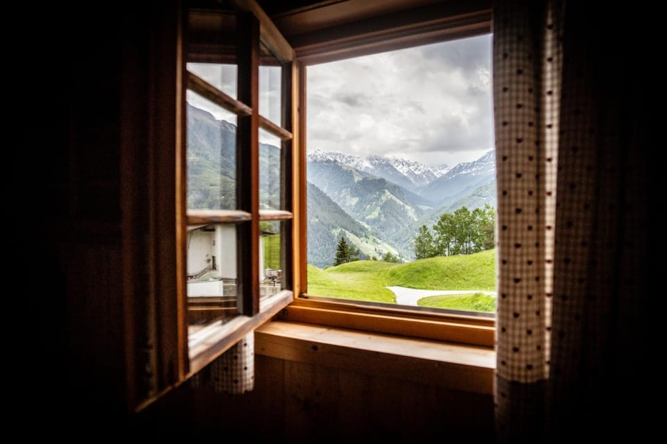 View (from property/room), Mountain view