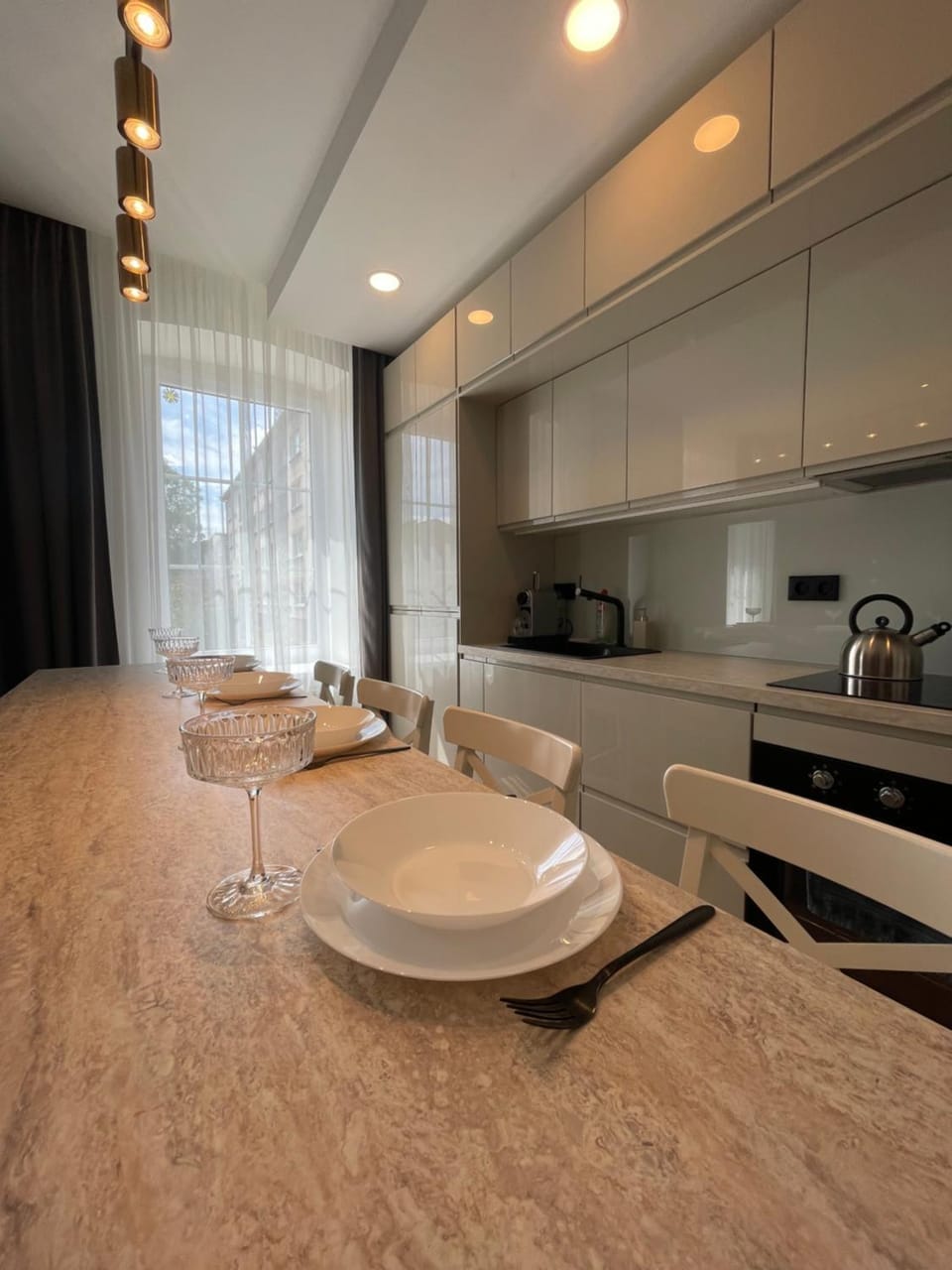 Kitchen or kitchenette, Seating area, Dining area, dishwasher, stove