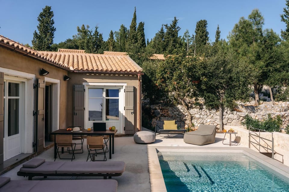 Property building, Swimming pool
