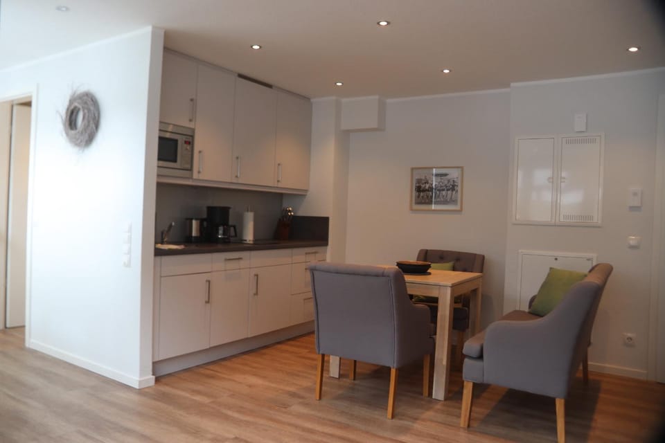 Kitchen or kitchenette, kitchen
