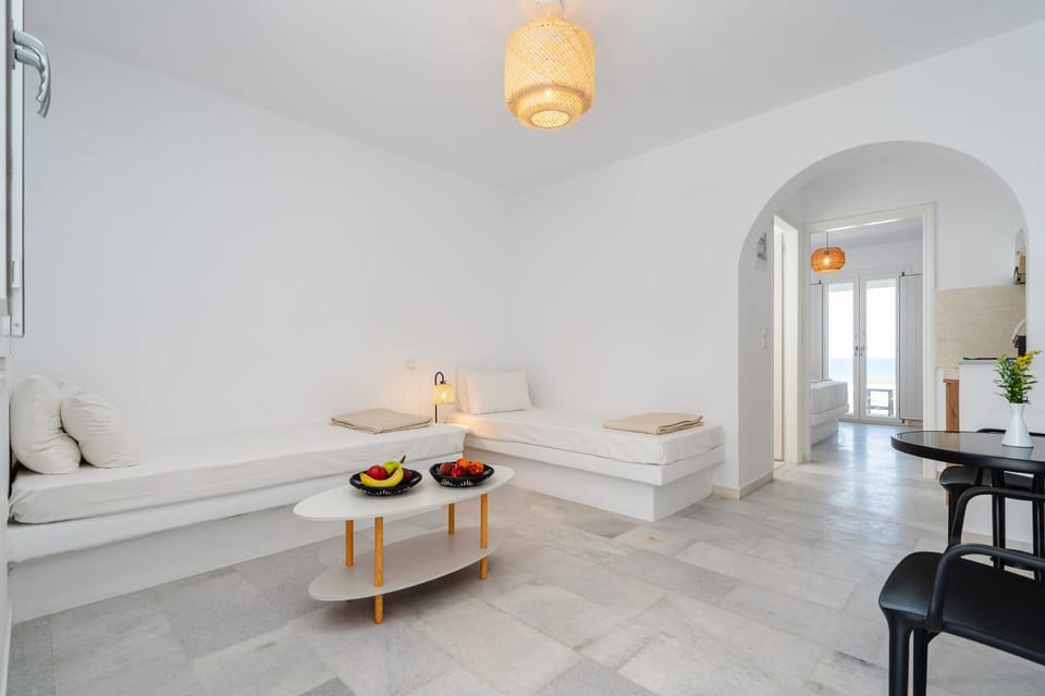 Celestial Seaview Apartments- Apollon Apartment in Naxos
