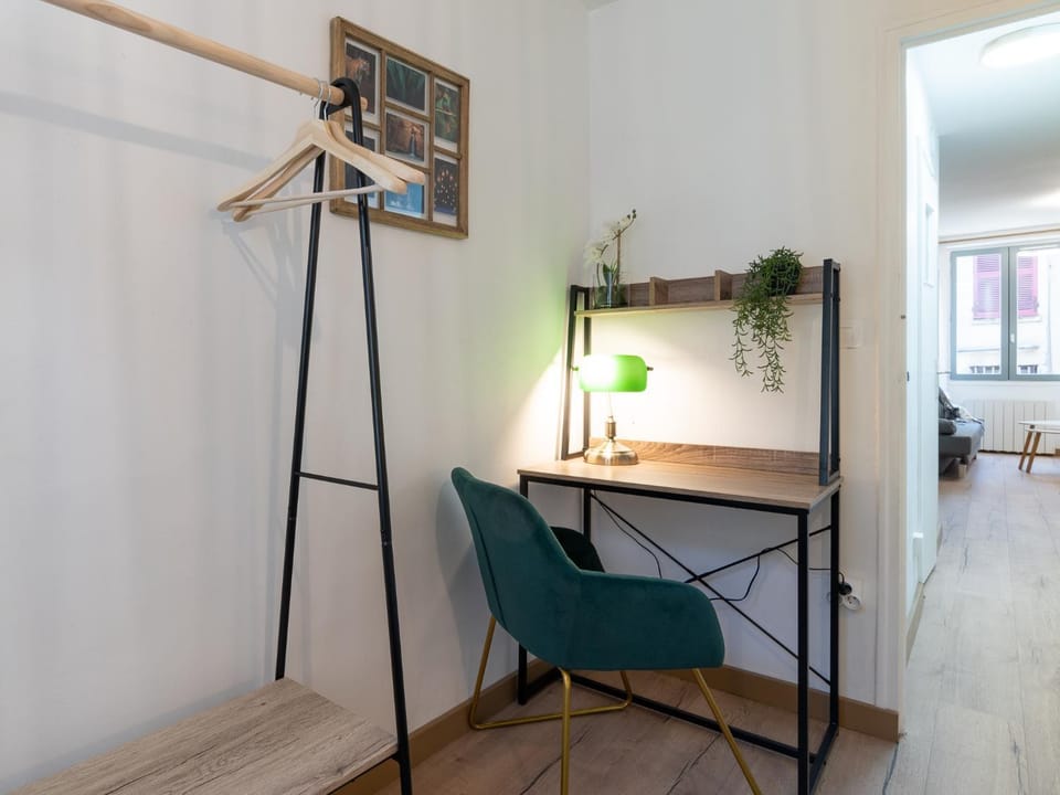Seating area, hair dresser