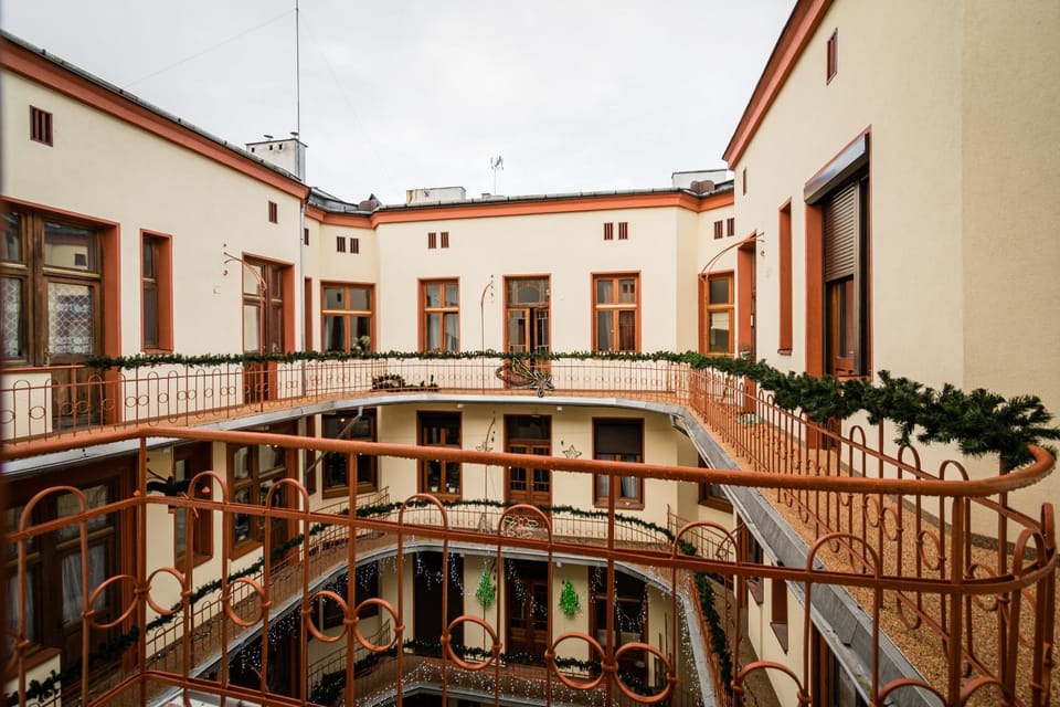 Property building, Day, View (from property/room), Balcony/Terrace