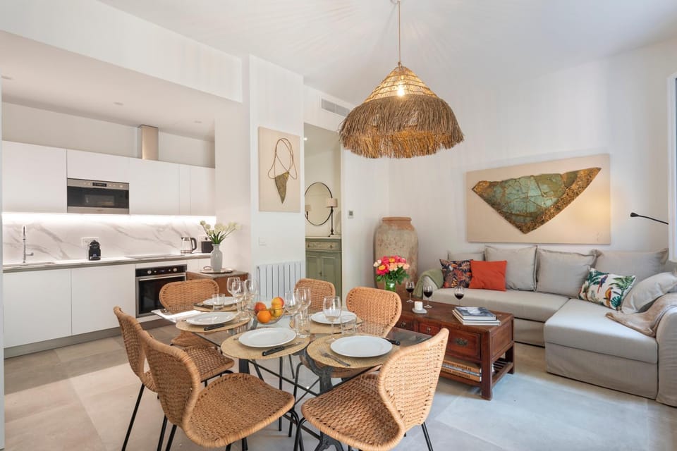 HOME ART Apartment in Nice