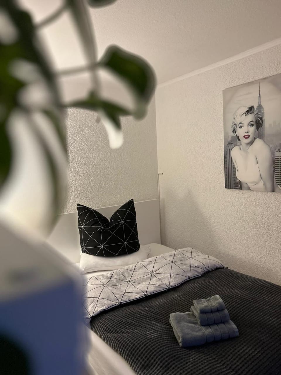 Bed, Bedroom