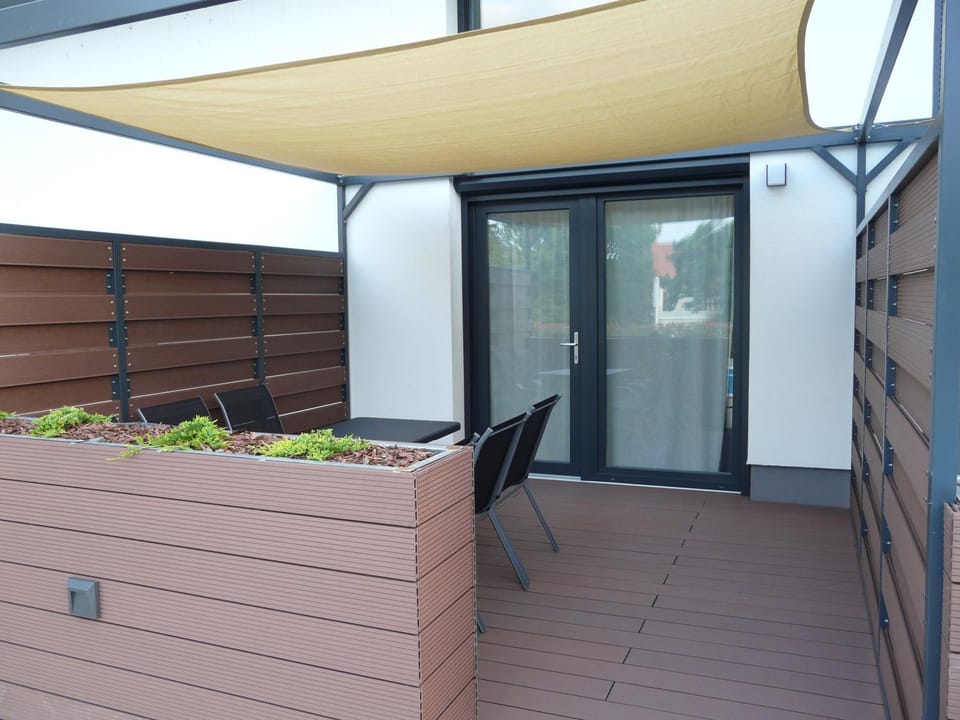 Property building, Balcony/Terrace
