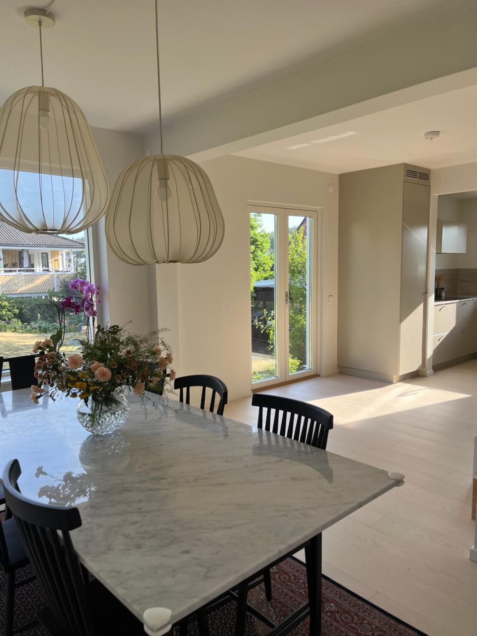 Seating area, Dining area