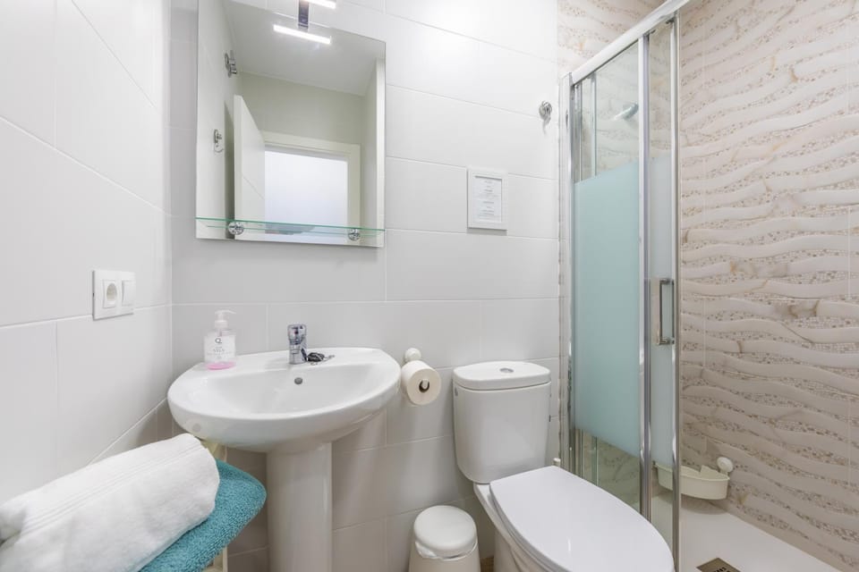 Shower, Bathroom