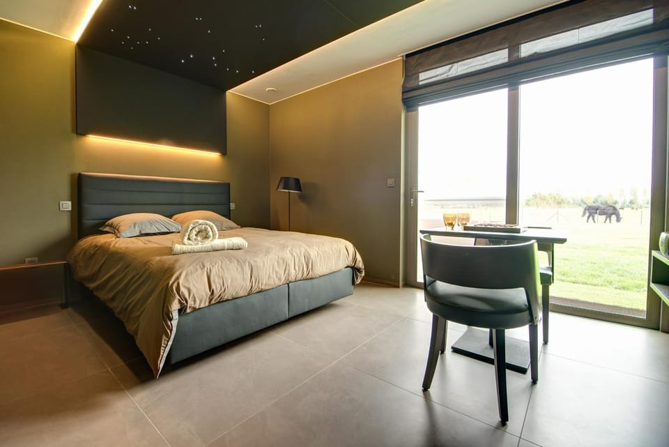 Bed, View (from property/room), Bedroom