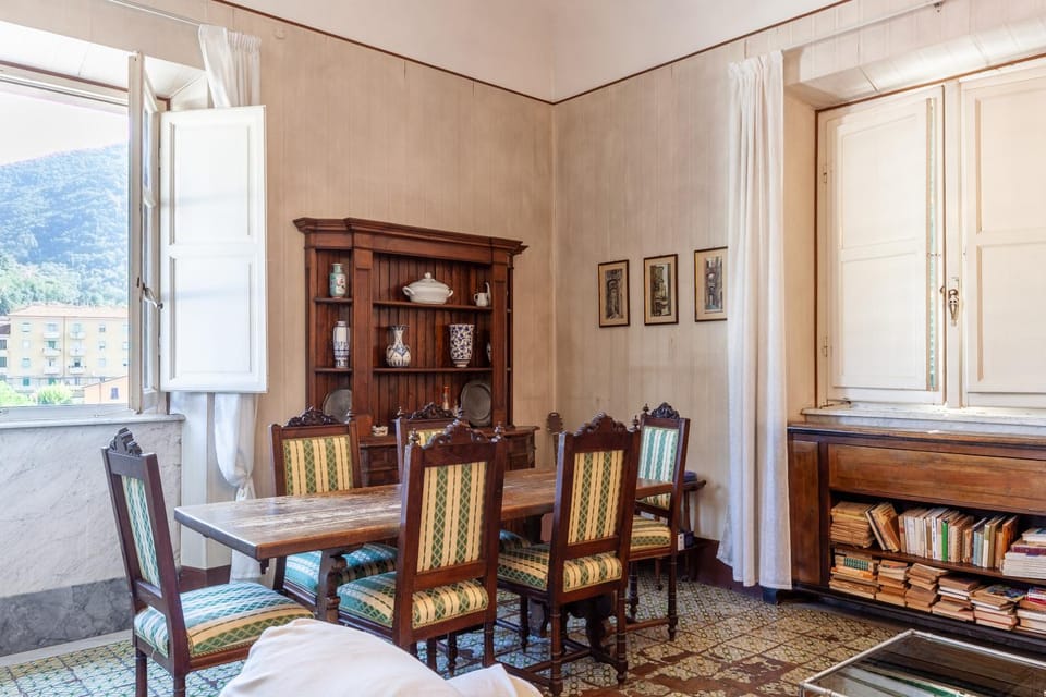Property building, Living room