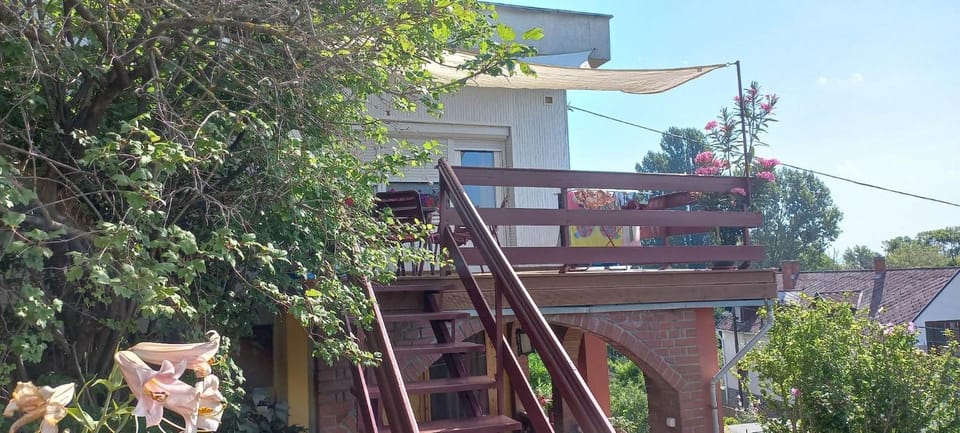 Property building, Garden, View (from property/room), Balcony/Terrace, Garden view