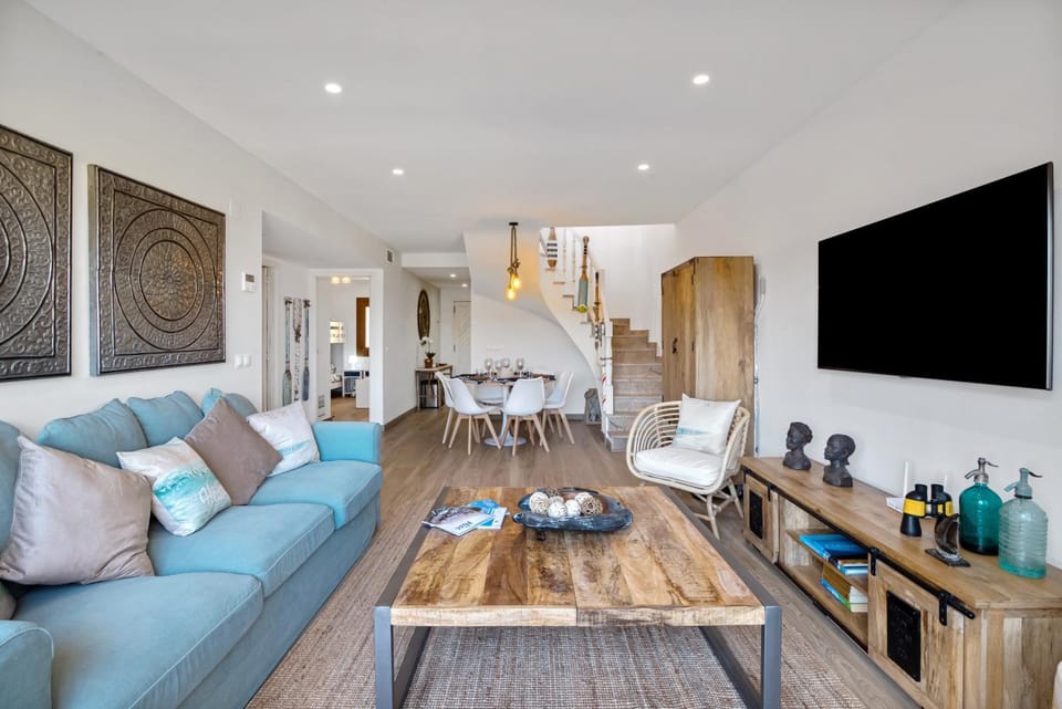Property building, Living room