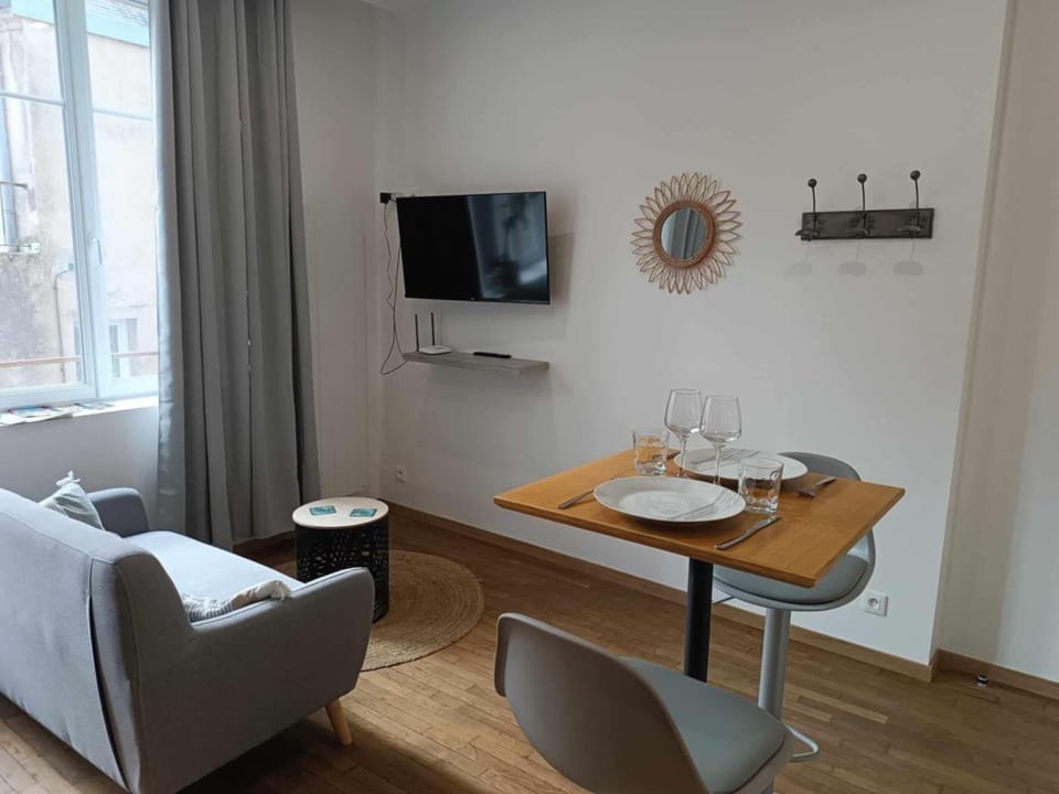 Joli appartement F2 hyper centre Apartment in Normandy