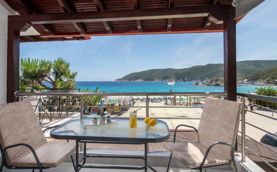 Ploumisti Sea View Suite Apartment in Halkidiki