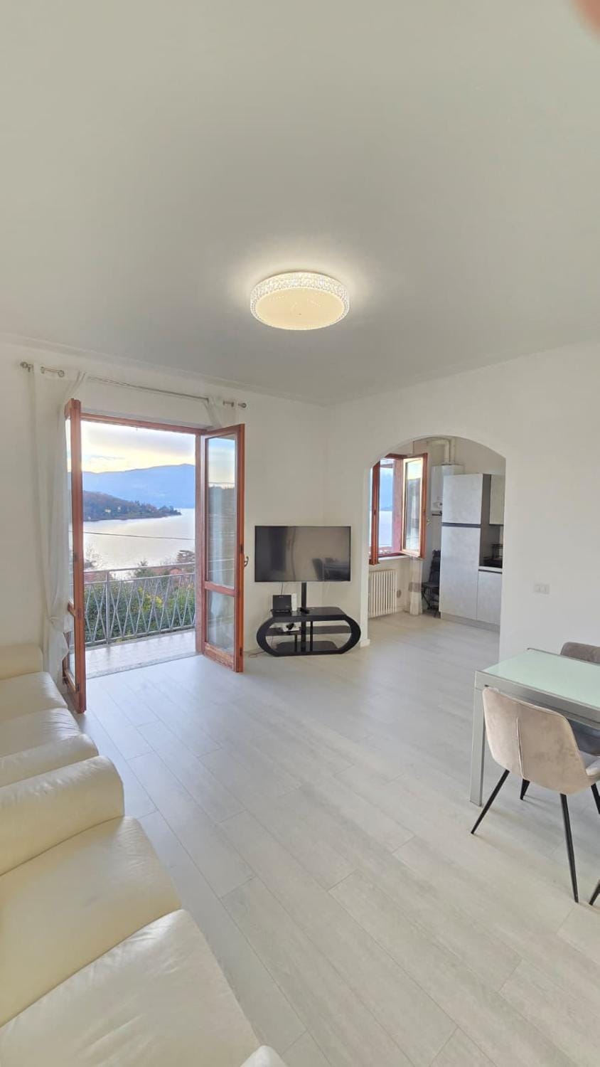 Apartment With View Lake Maggiore/Laveno Mombello Apartment in Canton of Ticino
