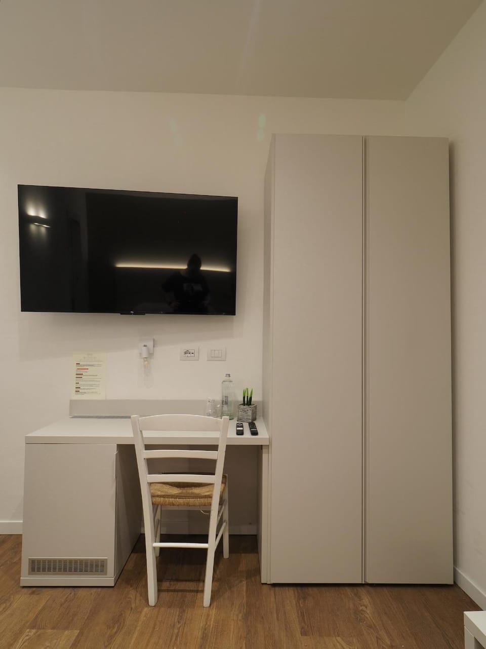 TV and multimedia, Decorative detail